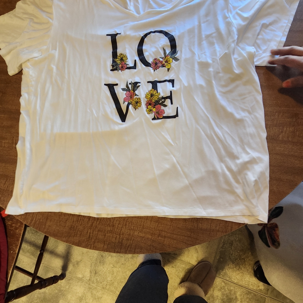 K Jordan White Short Sleeve Tee with Floral 'LOVE' Print